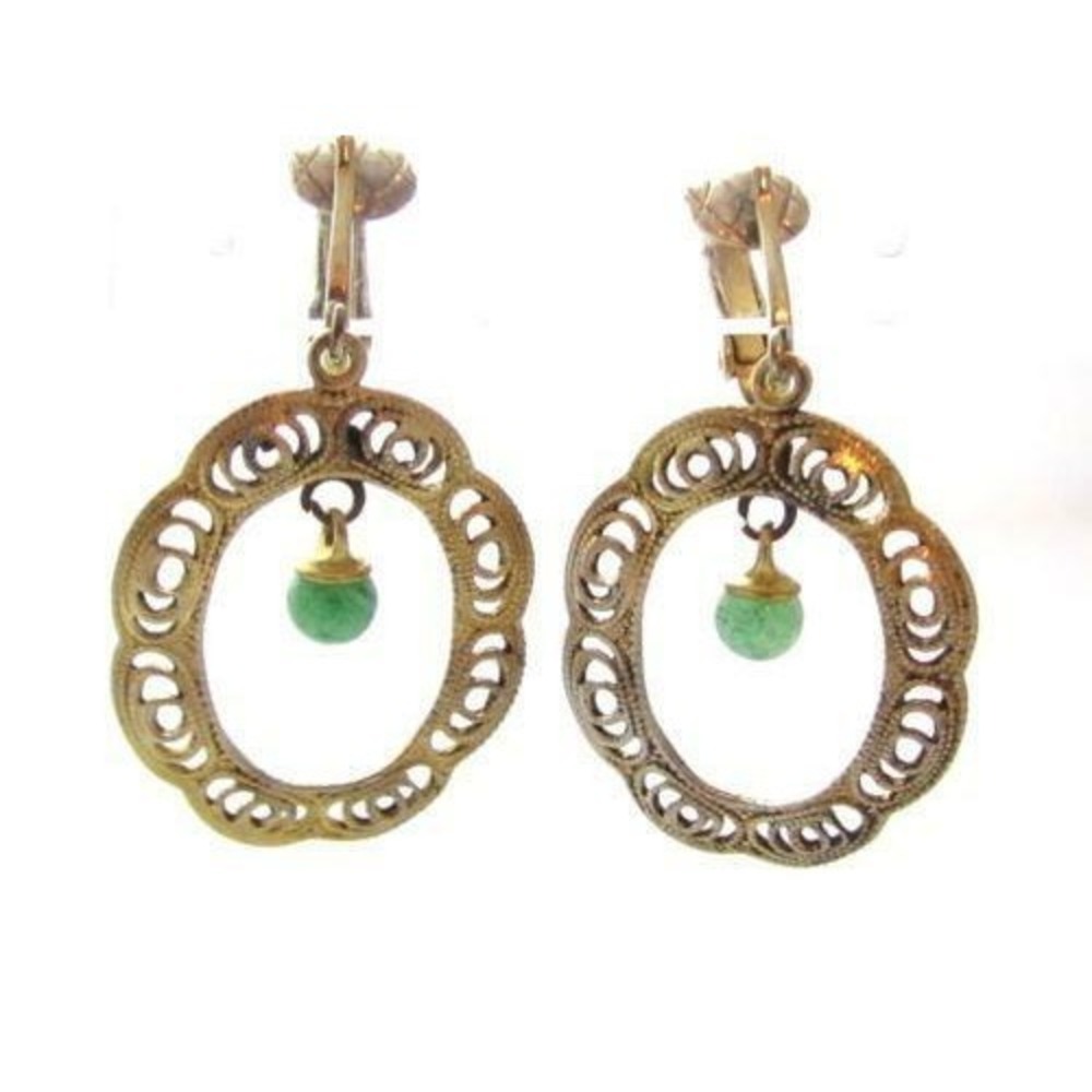 VINTAGE ELEGANT GOLD TONE FILIGREE GREEN CHRYSOPRASE DROP CLIP-ON EARRINGS